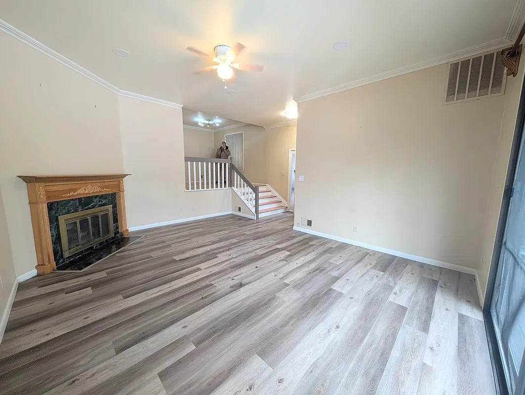 223 Sandcastle Key null