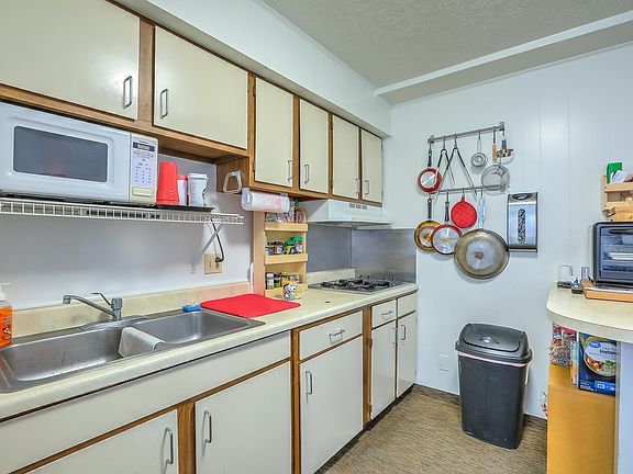 4th image of 7700 McKnight Ave NE