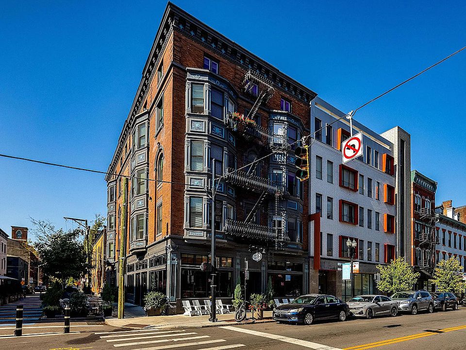 1st image of 1501 Vine St APT 403