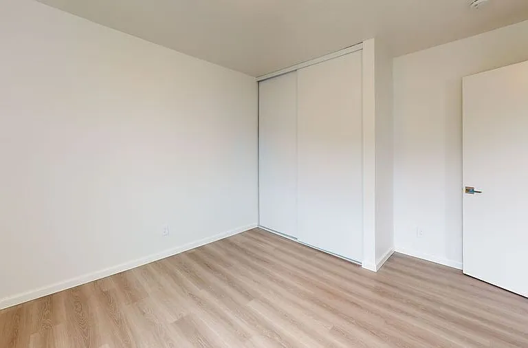 410 Evelyn Ave — Photo 15