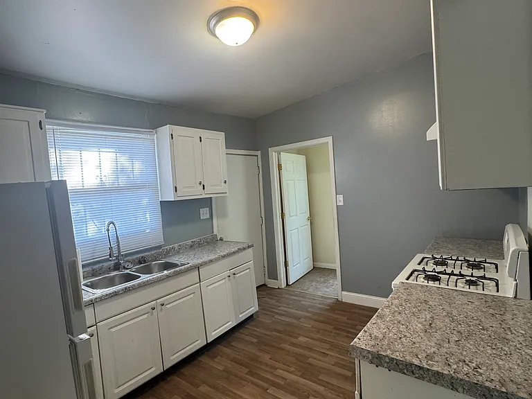 1617 Mulberry St — Photo 7