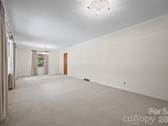 5th image of 625 Morningside Dr