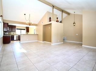 10926 Hillhaven Ave, Tujunga, CA 91042