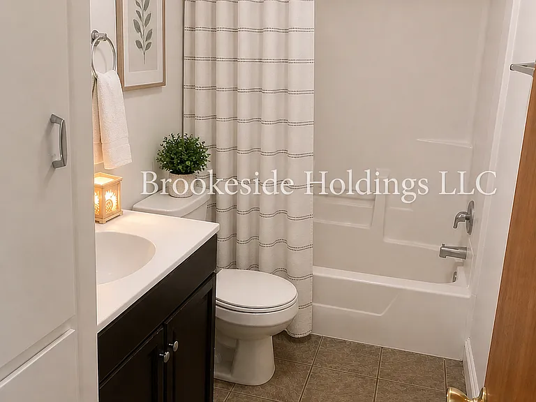 1201 W Lake Dr #1203 — Photo 3