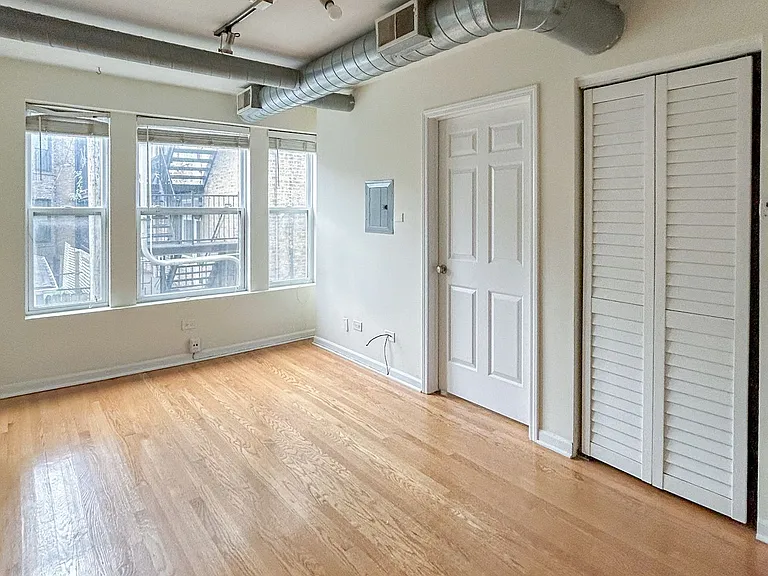 2520 W. Leland — Photo 15
