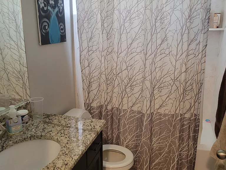 3069 S 2125 W — Photo 9