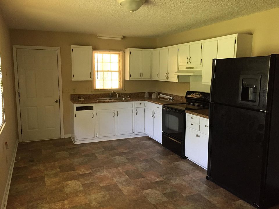 2nd image of 894 Kaywood Dr