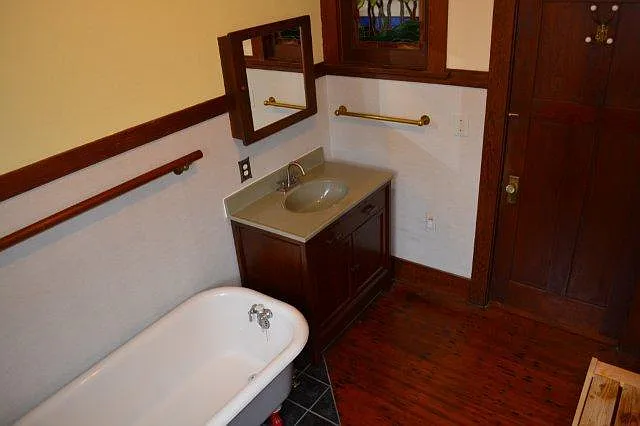 135 W Grant St — Photo 46