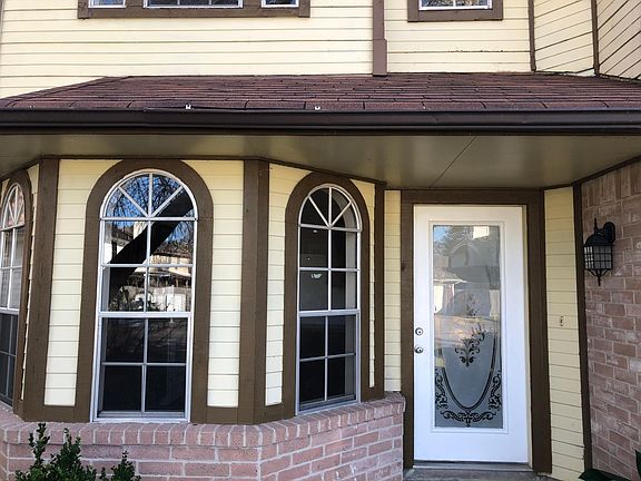 5th image of 1421 S Heron Dr