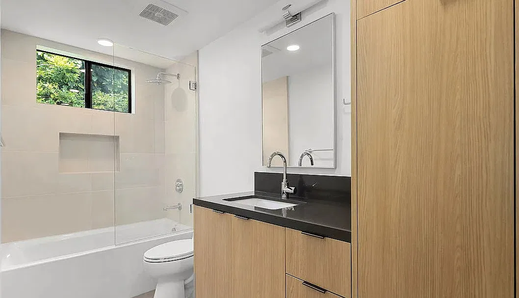 1 bed, 750 sqft, $1,900 — Photo 3