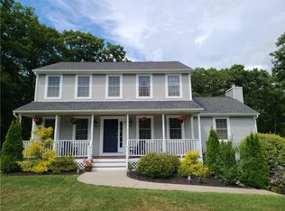 17 Victory Falls Rd, Coventry, RI 02827