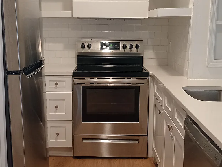 146 Jackson St #1 — Photo 6