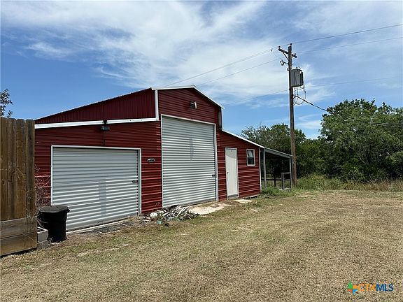 2nd image of 144 Iron Horse Ln