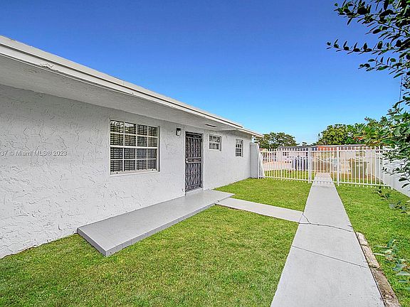 5th image of 19112 NW 36th Ave #19112