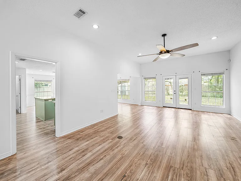 3313 Country Meadow Ln — Photo 20