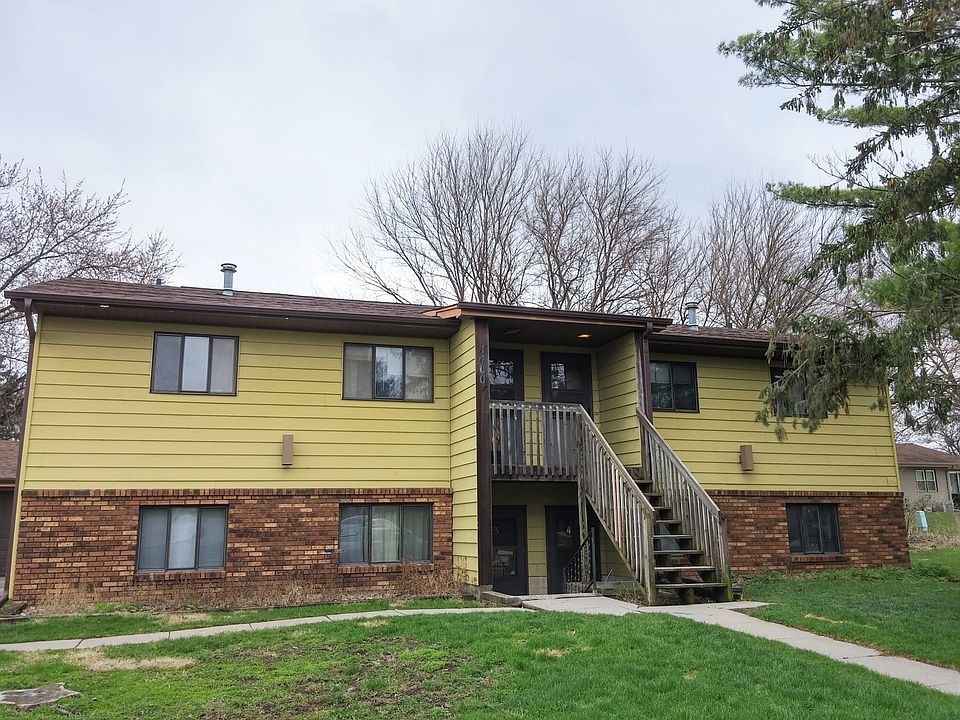 1st image of 4400 Castlewood Pl #4