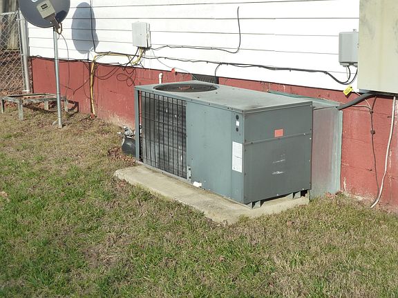 5th image of 1937 NE Dodson Ave