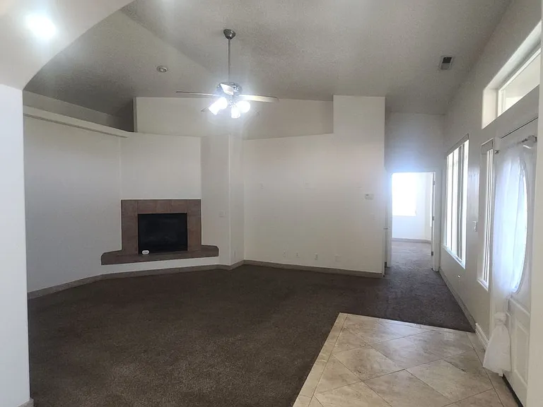 42 N Eastridge Dr — Photo 9