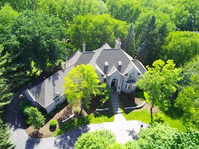 6644 Cornerstone Ln, Rochester Hills, MI, 48306