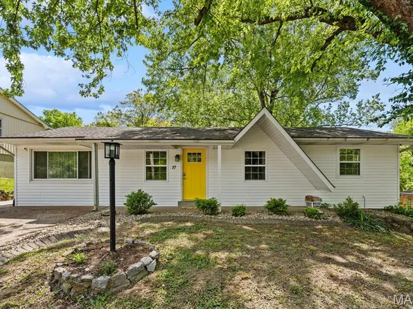 17 Highwood Ln, Belleville, IL 62223
