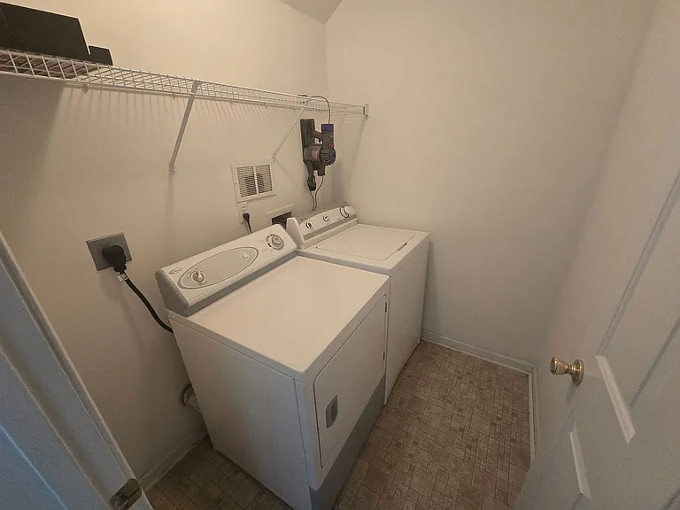 639 Fawnborough Ct — Photo 8