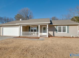 7912 Craigmont Rd SW, Huntsville, AL 35802