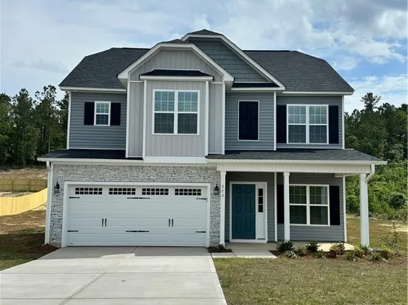 222 Collier Gate St, Linden, NC 28356
