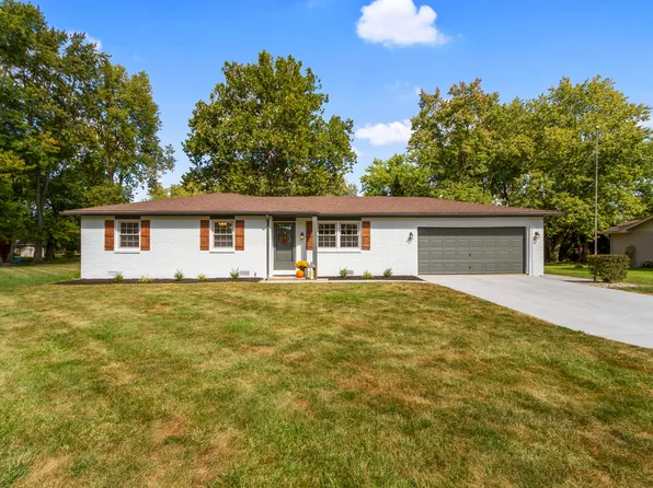 5621 S Rowena Ct, Pendleton, IN 46064