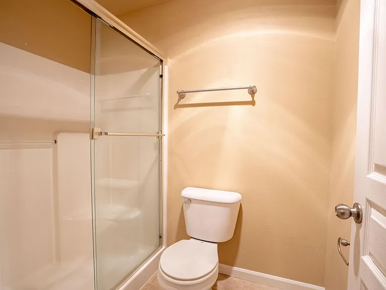20487 Brentwood Ave — Photo 34