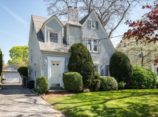 173 Pine St, Rockville Centre, NY 11570