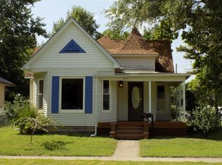 925 Neosho St, Burlington, KS 66839