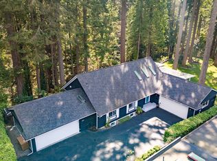 2551 Hyannis Point, North Vancouver, BC V7H 1R9