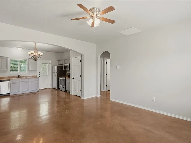 193 Rosedale Ave — Photo 7