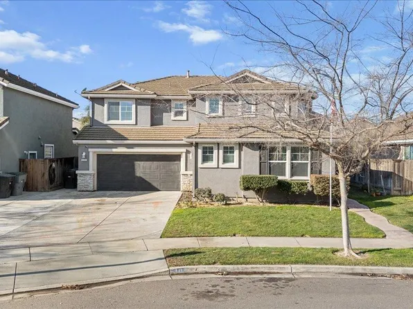 510 Gelding Ct, Oakdale, CA 95361