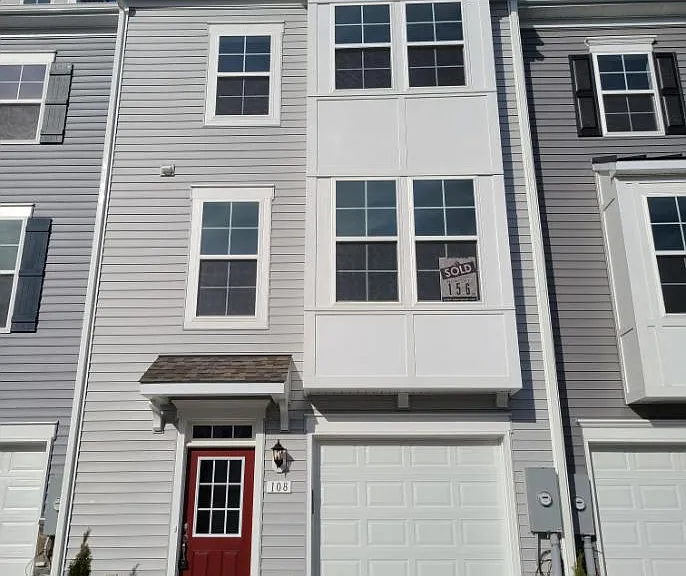 108 Alderman Way — Photo 1