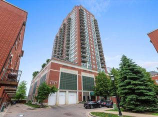 1717 S Prairie Ave APT 706, Chicago, IL 60616