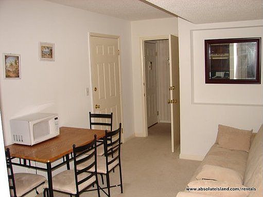 3rd image of 10 Lemoyne Ave APT 504B