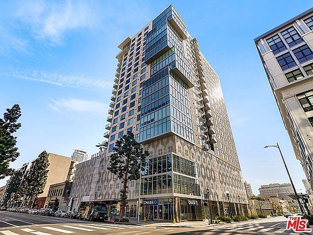 1st image of 1050 S Grand Ave #804