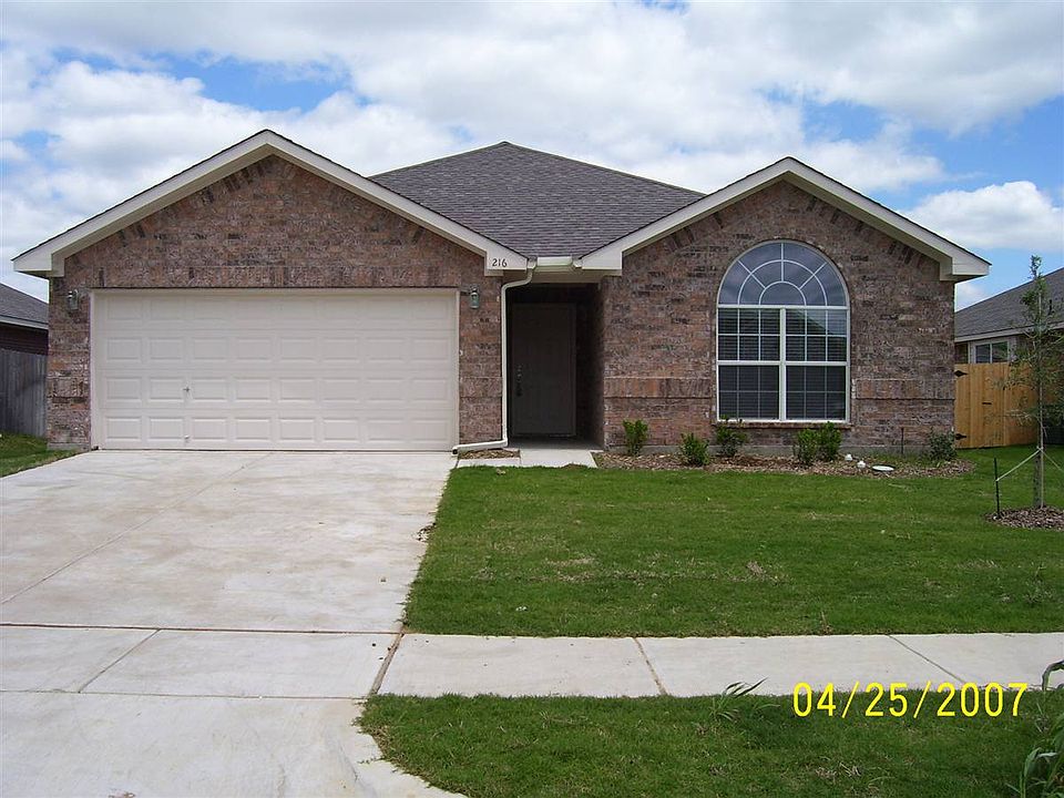 1st image of 216 Arrowhead Dr