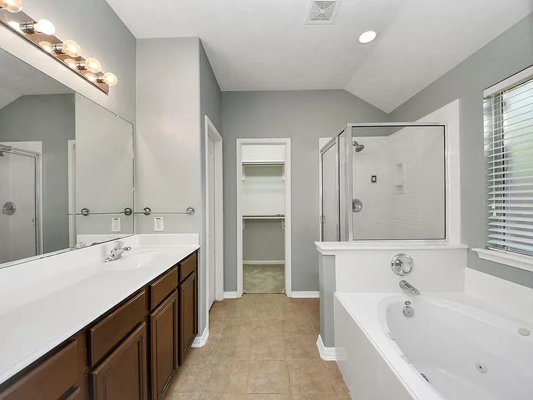 24822 Diamond Run Ct — Photo 19