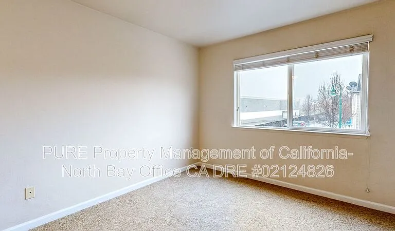 132 Treadway Ct — Photo 38