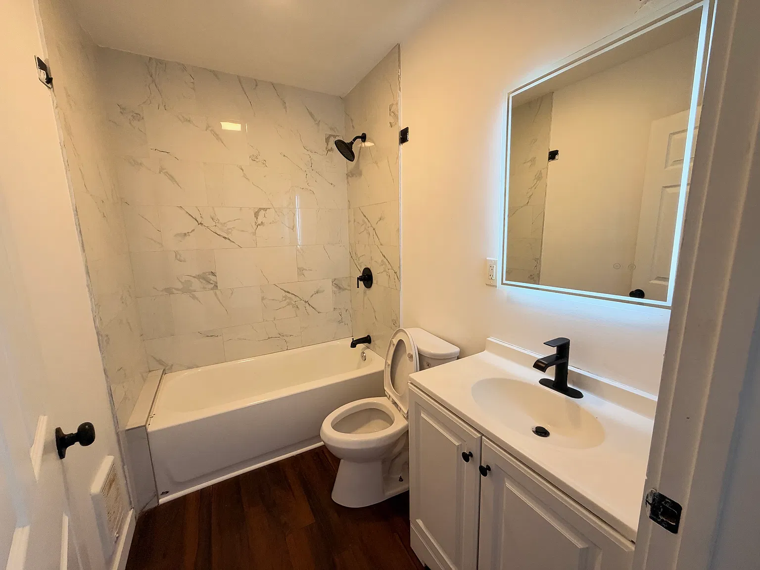 4 bed, $1,450 — Photo 1