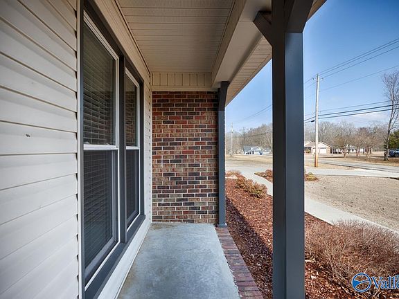 3rd image of 6403 Trailwood Dr