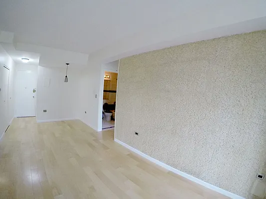Rented by Silversons Realty LLC | media 32