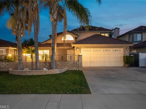 19927 Silvercrest Ln, Riverside, CA 92508