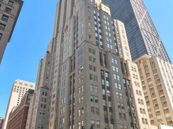 159 E Walton St #18A, Chicago, IL 60611