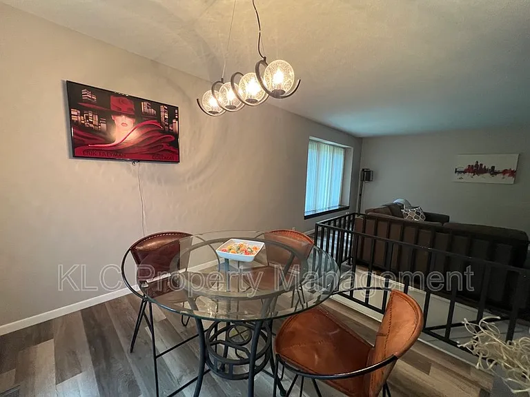 3805 Maquoketa Dr — Photo 7