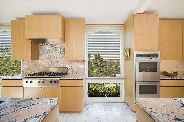 42 Old Montauk Hwy, Montauk, NY 11954 Zillow