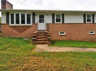 436 Avondale Rd, Martinsburg, WV 25404