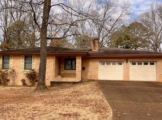 3199 Timberland Dr, Batesville, AR 72501
